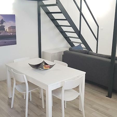 Solari7 Apartment Milan Bagian luar foto